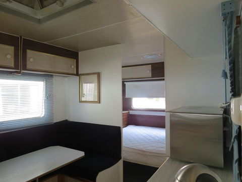 Captain Cook Holiday Park - NT Tourism 24