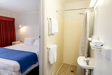 Edgewater Hotel - NT Tourism 5