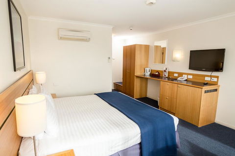 Edgewater Hotel - NT Tourism 10