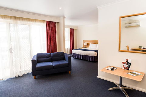 Edgewater Hotel - NT Tourism 26