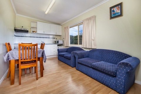 Wintersun Gardens Motel - Accommodation NT 19