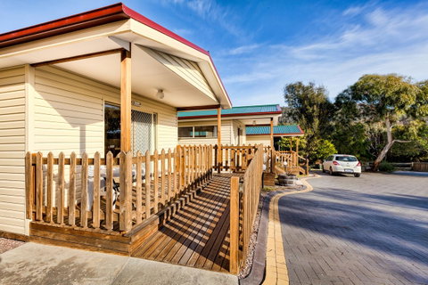 Wintersun Gardens Motel - Accommodation NT 6