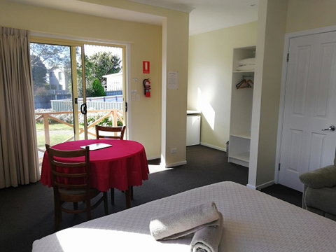 Wintersun Gardens Motel - Accommodation NT 8