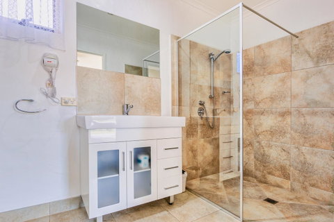 Wintersun Gardens Motel - Accommodation NT 3