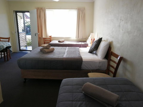 Wintersun Gardens Motel - Accommodation NT 12