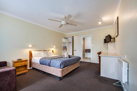 Wintersun Gardens Motel - Accommodation NT 10
