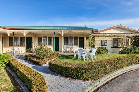 Wintersun Gardens Motel - Accommodation NT 25