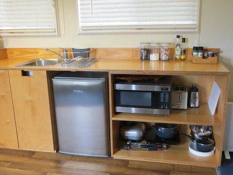 The Cabin 96 - Accommodation NT 12