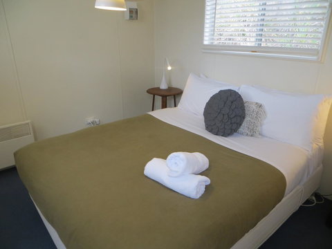 The Cabin 96 - Accommodation NT 15