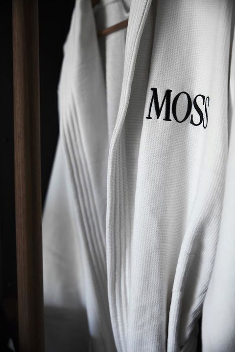 Moss Hotel - Accommodation NT 11