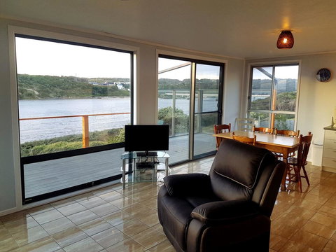 Ocean View Cottage - Accommodation NT 11