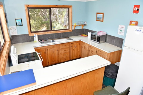 Bicheno Backpackers - Accommodation NT 9