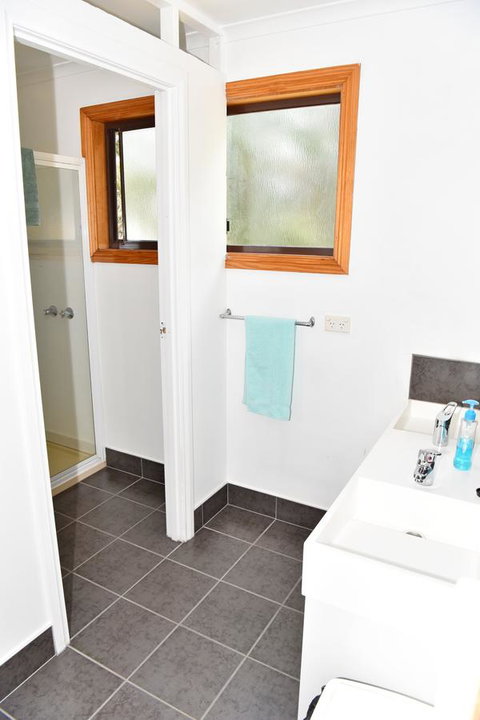 Bicheno Backpackers - Accommodation NT 7