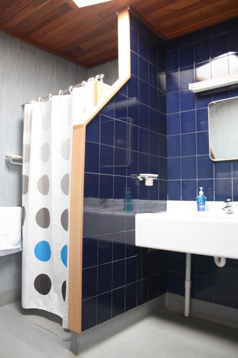 Seaview Holiday Park - Accommodation NT 11