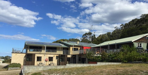 Seaview Holiday Park - Accommodation NT 7