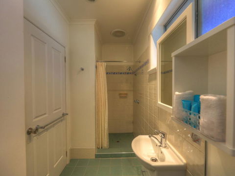 Beachway Motel - NT Tourism 38