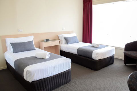 Beachway Motel - NT Tourism 28