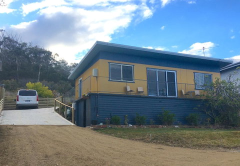 Up The Back - Accommodation NT 0