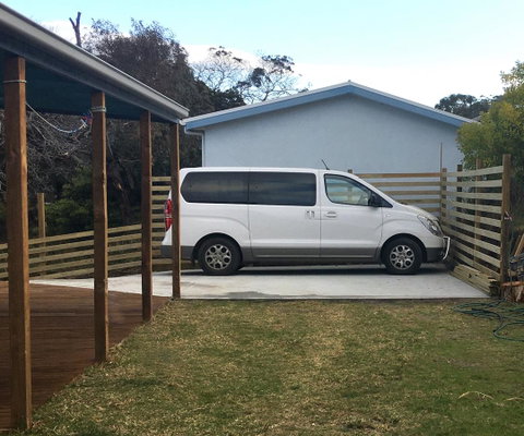 Up The Back - Accommodation NT 30