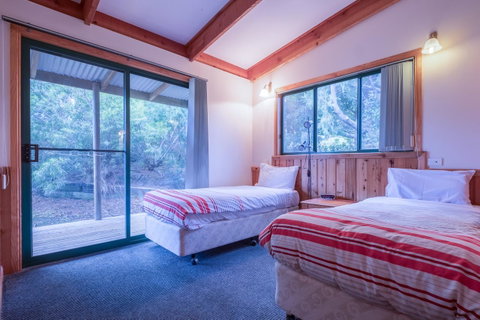 Freycinet Timber Cottage 2 - Accommodation NT 3