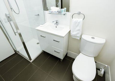 Shoreline Hotel - Accommodation NT 33