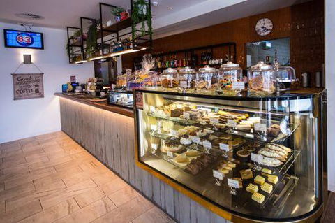 Shoreline Hotel - Accommodation NT 5