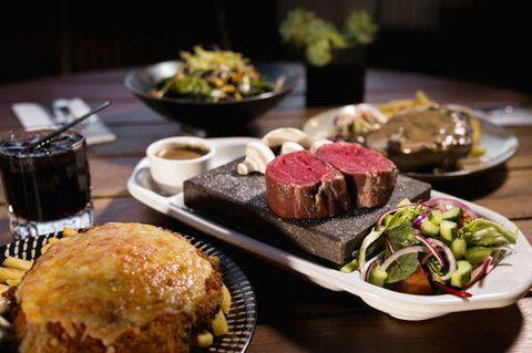 Shoreline Hotel - Accommodation NT 17