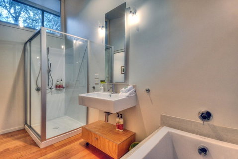 Freycinet Eco Luxe ~ Forest ~ Ocean ~ Mountain - Accommodation NT 15