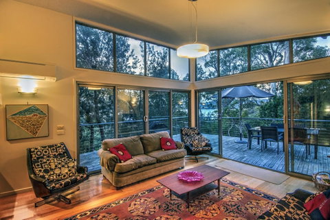 Freycinet Eco Luxe ~ Forest ~ Ocean ~ Mountain - Accommodation NT 2