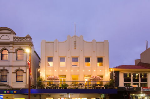 Alabama Hotel Hobart - NT Tourism 0