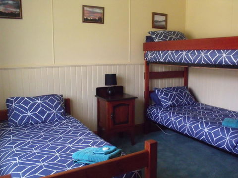 Blue Wren Riverside Cottage - Accommodation NT 1