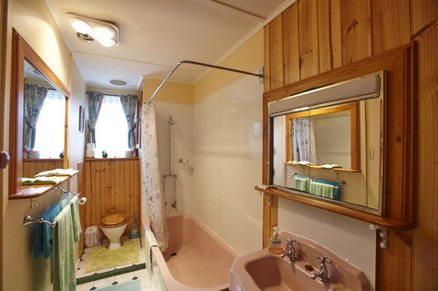 Blue Wren Riverside Cottage - Accommodation NT 21