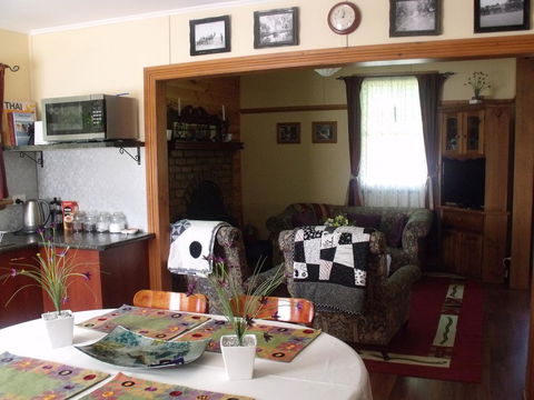Blue Wren Riverside Cottage - Accommodation NT 20