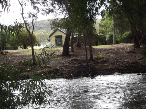 Blue Wren Riverside Cottage - Accommodation NT 6
