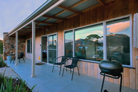 Freycinet Stone Studio 6 - Mica - Accommodation NT 5