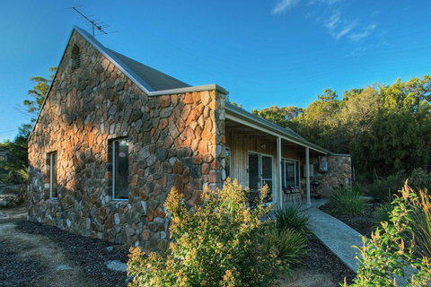 Freycinet Stone Studio 6 - Mica - Accommodation NT 8