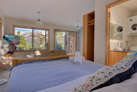 Freycinet Stone Studio 6 - Mica - Accommodation NT 4
