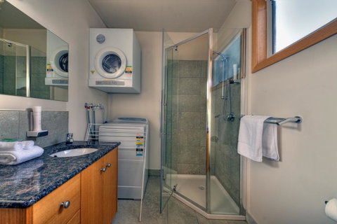 Freycinet Stone Studio 6 - Mica - Accommodation NT 6
