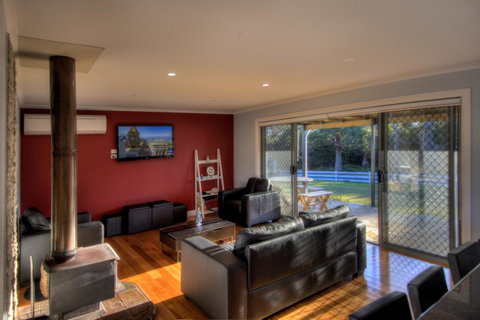 Muirs Beach Retreat - Accommodation NT 1