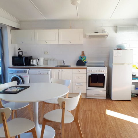 Beach Hut Scamander - Accommodation NT 3
