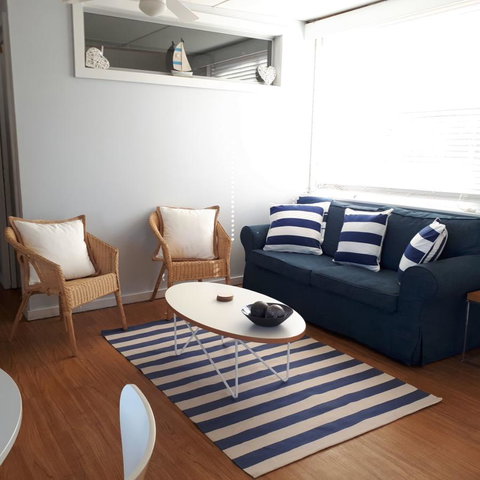 Beach Hut Scamander - Accommodation NT 1