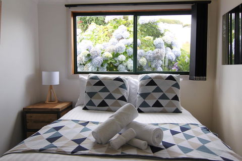 DOLPHIN LOOKOUT COTTAGE - Amazing Views Of The Bay Of Fires - Accommodation NT 6
