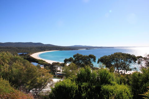 DOLPHIN LOOKOUT COTTAGE - Amazing Views Of The Bay Of Fires - Accommodation NT 9