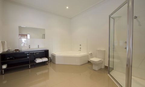 Ikon Hotel - NT Tourism 2