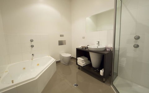 Ikon Hotel - NT Tourism 9