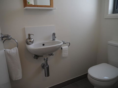 GRANITE BEACH HOUSE @ Bay Of Fires - Accommodation NT 13