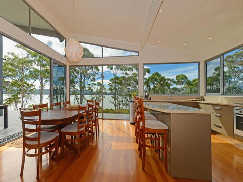 Cloudy Bay Lagoon Estate - NT Tourism 7