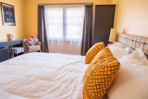 Ashdowns Of Dover - Accommodation NT 17