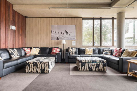 Buller Central Hotel - Accommodation NT 4