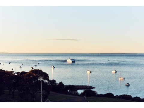 Hotel Sorrento - Accommodation NT 22